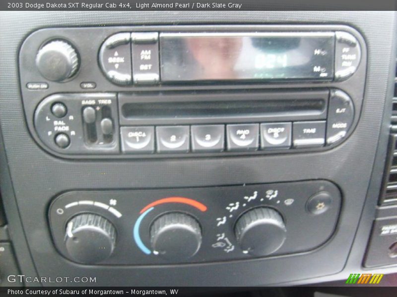 Light Almond Pearl / Dark Slate Gray 2003 Dodge Dakota SXT Regular Cab 4x4