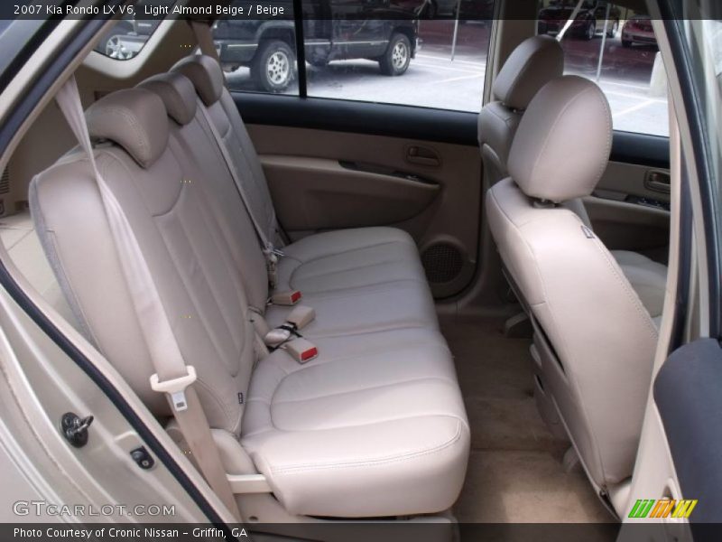 Light Almond Beige / Beige 2007 Kia Rondo LX V6