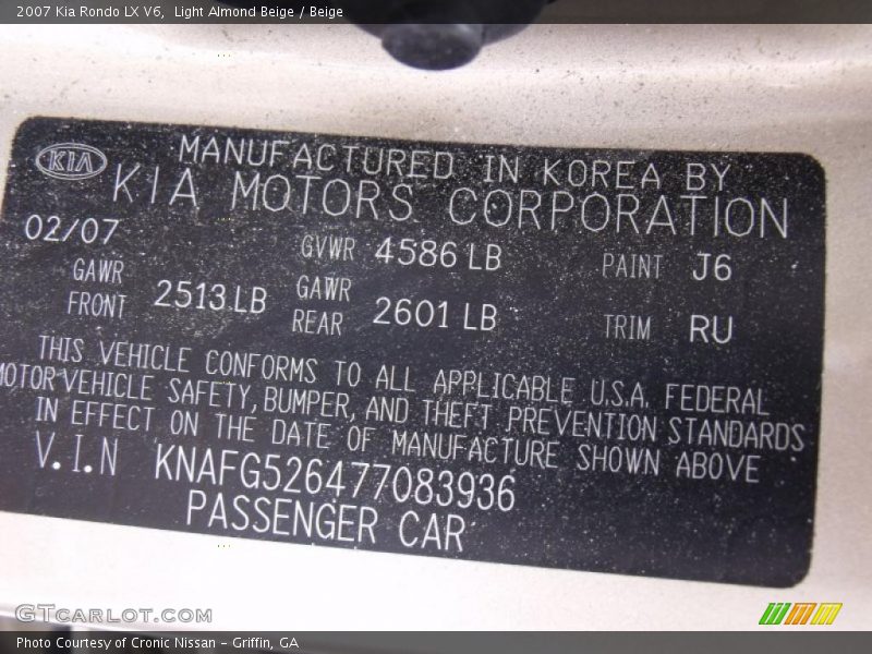 Light Almond Beige / Beige 2007 Kia Rondo LX V6
