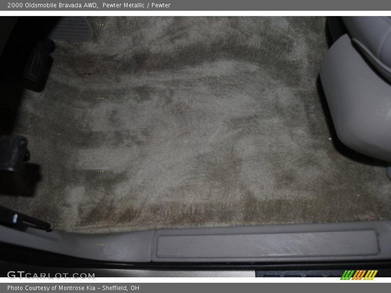 Pewter Metallic / Pewter 2000 Oldsmobile Bravada AWD