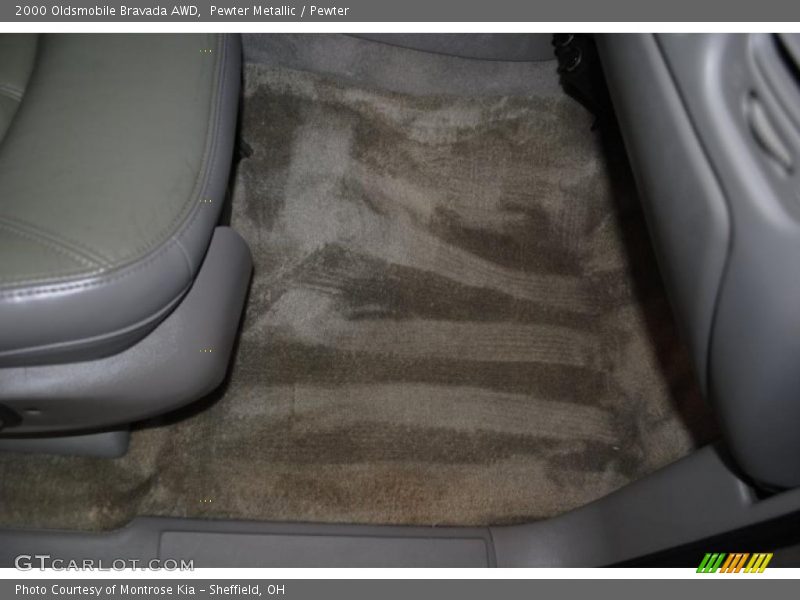 Pewter Metallic / Pewter 2000 Oldsmobile Bravada AWD