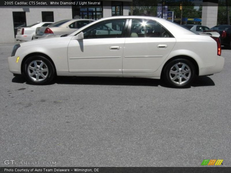 White Diamond / Light Neutral 2005 Cadillac CTS Sedan
