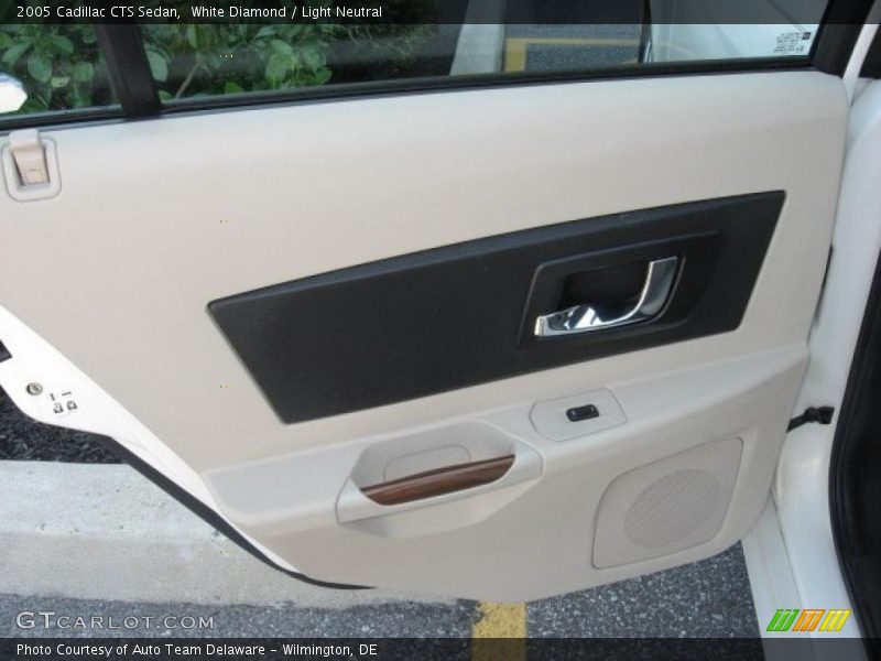 White Diamond / Light Neutral 2005 Cadillac CTS Sedan