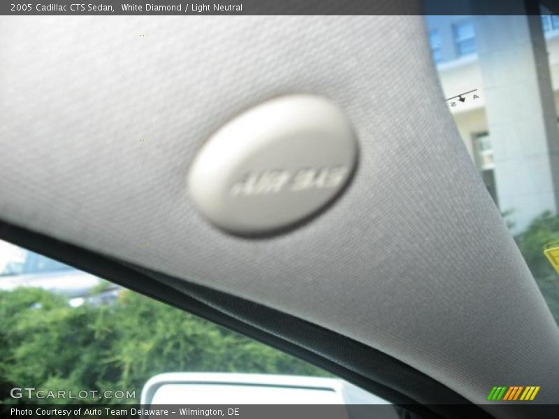 White Diamond / Light Neutral 2005 Cadillac CTS Sedan