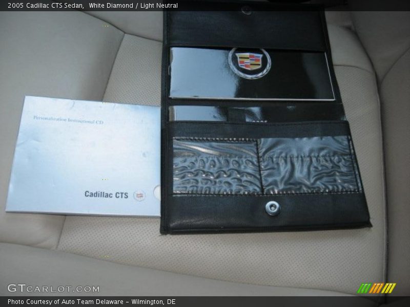 White Diamond / Light Neutral 2005 Cadillac CTS Sedan