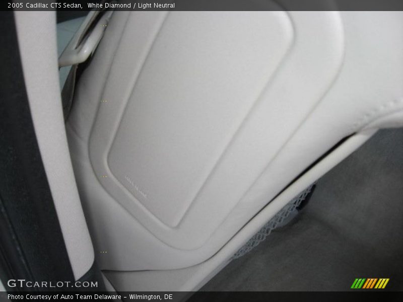 White Diamond / Light Neutral 2005 Cadillac CTS Sedan