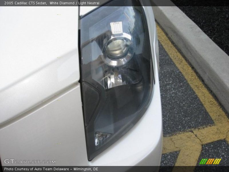 White Diamond / Light Neutral 2005 Cadillac CTS Sedan