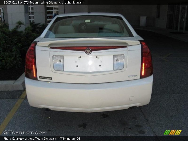 White Diamond / Light Neutral 2005 Cadillac CTS Sedan