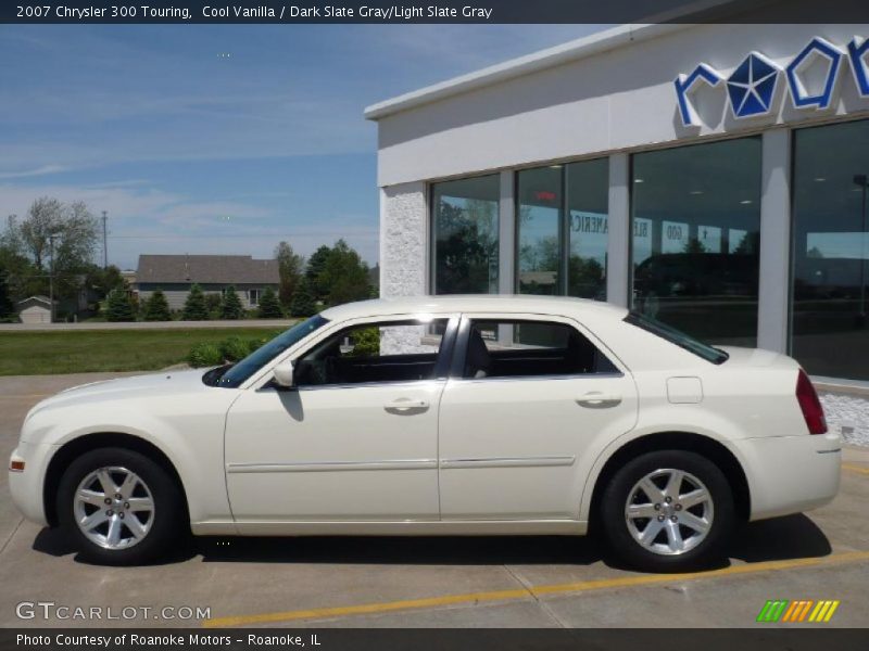 Cool Vanilla / Dark Slate Gray/Light Slate Gray 2007 Chrysler 300 Touring