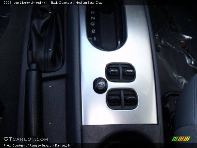 Black Clearcoat / Medium Slate Gray 2005 Jeep Liberty Limited 4x4