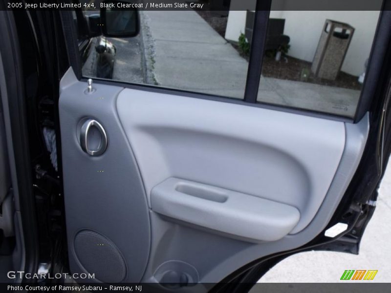 Black Clearcoat / Medium Slate Gray 2005 Jeep Liberty Limited 4x4