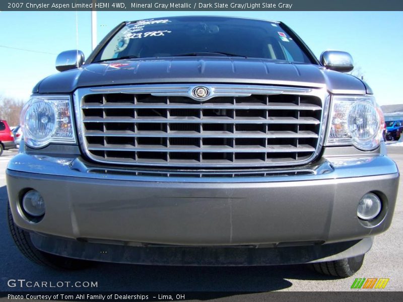 Mineral Gray Metallic / Dark Slate Gray/Light Slate Gray 2007 Chrysler Aspen Limited HEMI 4WD
