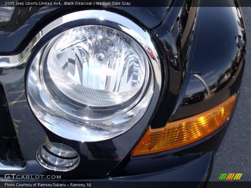 Black Clearcoat / Medium Slate Gray 2005 Jeep Liberty Limited 4x4