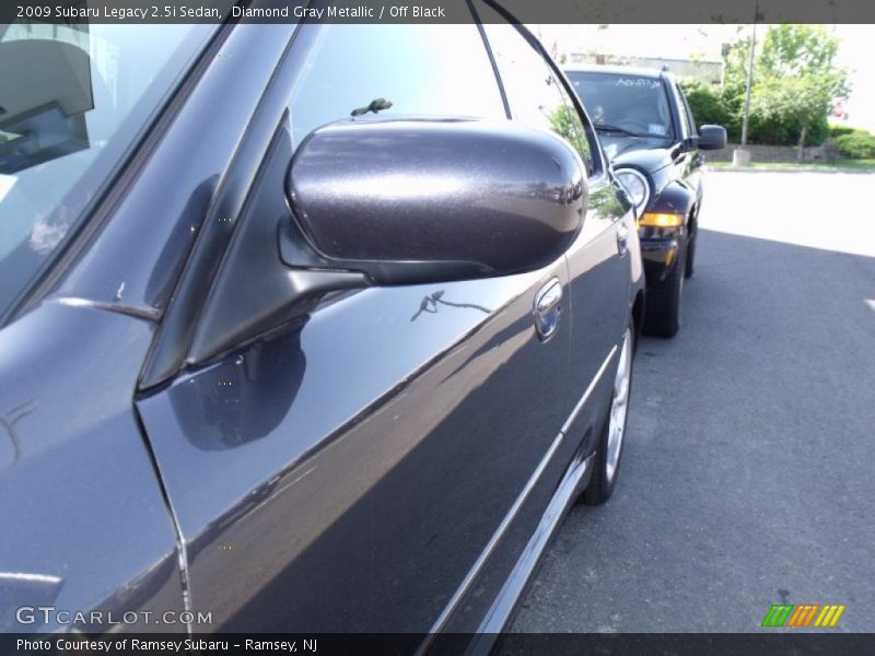 Diamond Gray Metallic / Off Black 2009 Subaru Legacy 2.5i Sedan