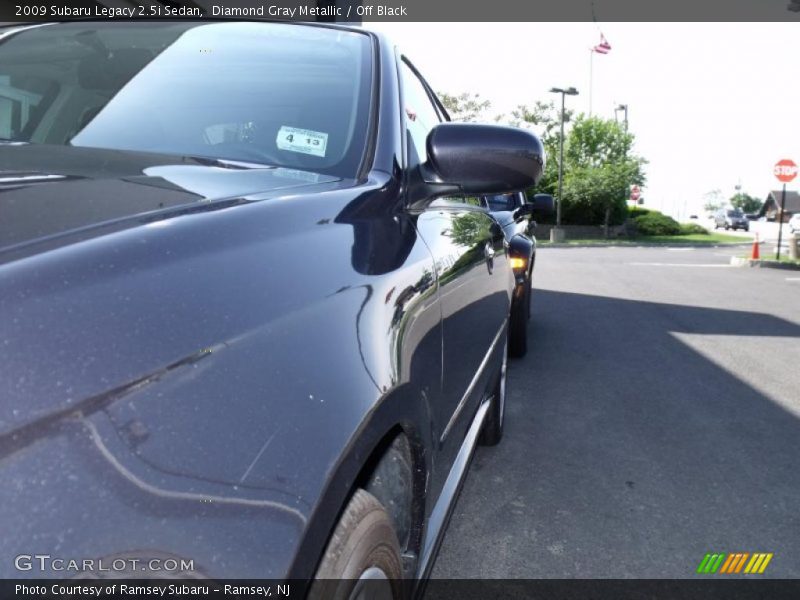 Diamond Gray Metallic / Off Black 2009 Subaru Legacy 2.5i Sedan
