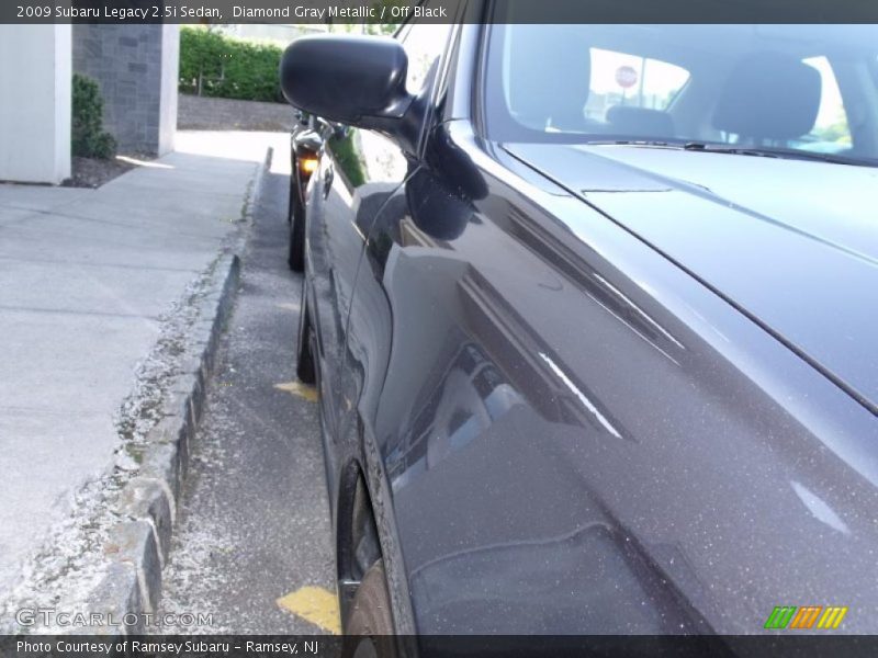 Diamond Gray Metallic / Off Black 2009 Subaru Legacy 2.5i Sedan