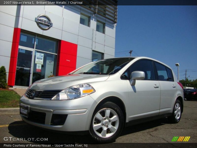 Brilliant Silver Metallic / Charcoal 2007 Nissan Versa S