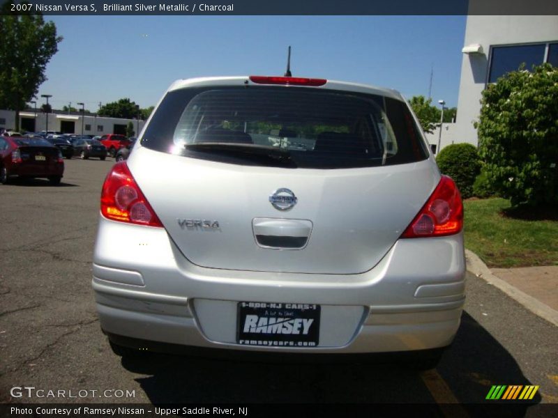 Brilliant Silver Metallic / Charcoal 2007 Nissan Versa S