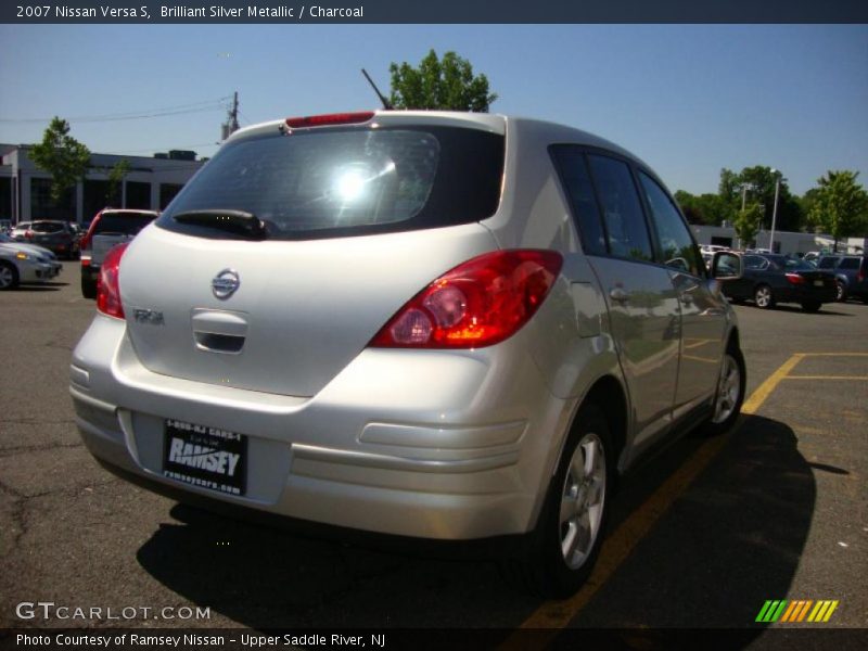 Brilliant Silver Metallic / Charcoal 2007 Nissan Versa S