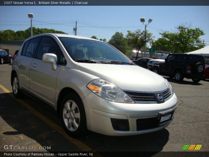 Brilliant Silver Metallic / Charcoal 2007 Nissan Versa S