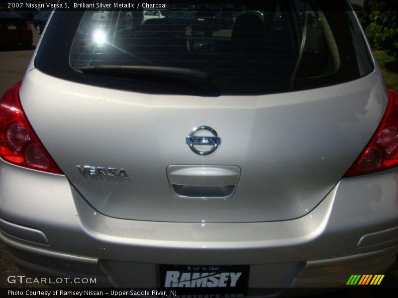 Brilliant Silver Metallic / Charcoal 2007 Nissan Versa S