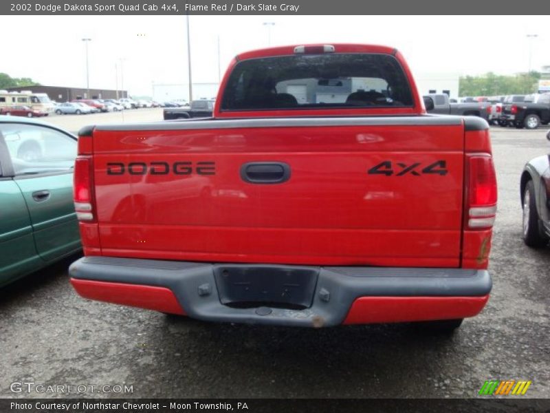 Flame Red / Dark Slate Gray 2002 Dodge Dakota Sport Quad Cab 4x4