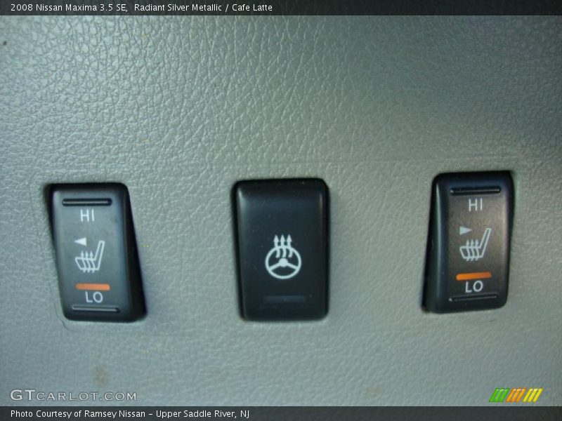 Radiant Silver Metallic / Cafe Latte 2008 Nissan Maxima 3.5 SE