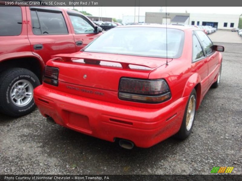 Bright Red / Tan 1995 Pontiac Grand Prix SE Coupe