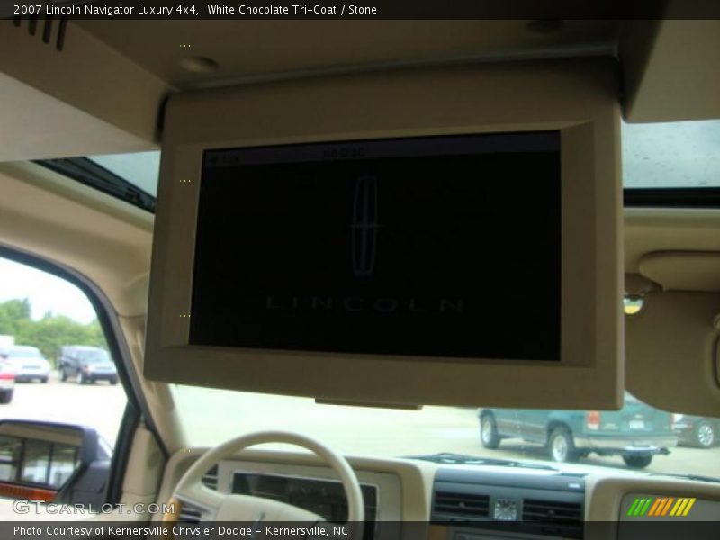 White Chocolate Tri-Coat / Stone 2007 Lincoln Navigator Luxury 4x4