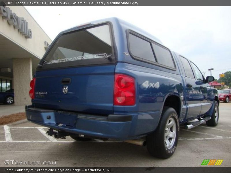 Atlantic Blue Pearl / Medium Slate Gray 2005 Dodge Dakota ST Quad Cab 4x4