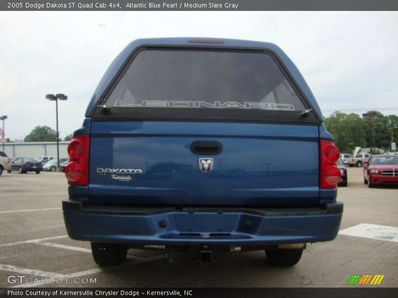 Atlantic Blue Pearl / Medium Slate Gray 2005 Dodge Dakota ST Quad Cab 4x4