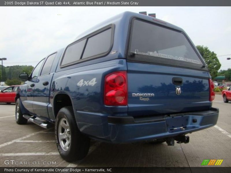 Atlantic Blue Pearl / Medium Slate Gray 2005 Dodge Dakota ST Quad Cab 4x4