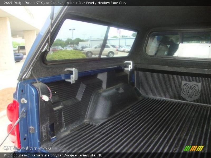 Atlantic Blue Pearl / Medium Slate Gray 2005 Dodge Dakota ST Quad Cab 4x4