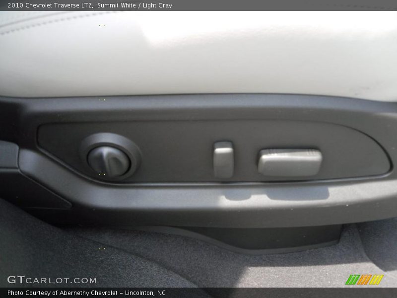 Summit White / Light Gray 2010 Chevrolet Traverse LTZ
