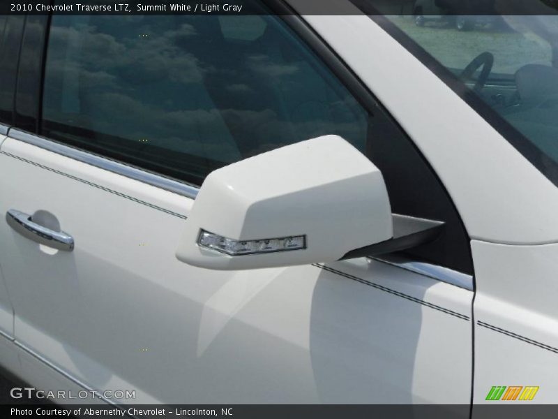 Summit White / Light Gray 2010 Chevrolet Traverse LTZ