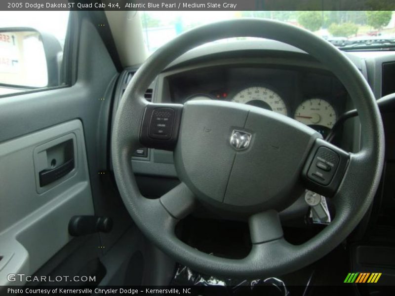 Atlantic Blue Pearl / Medium Slate Gray 2005 Dodge Dakota ST Quad Cab 4x4