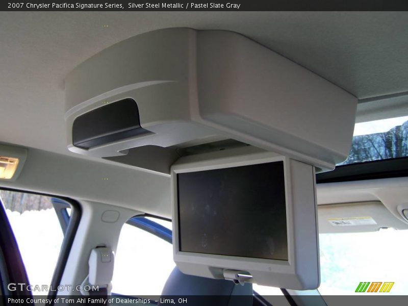 Silver Steel Metallic / Pastel Slate Gray 2007 Chrysler Pacifica Signature Series