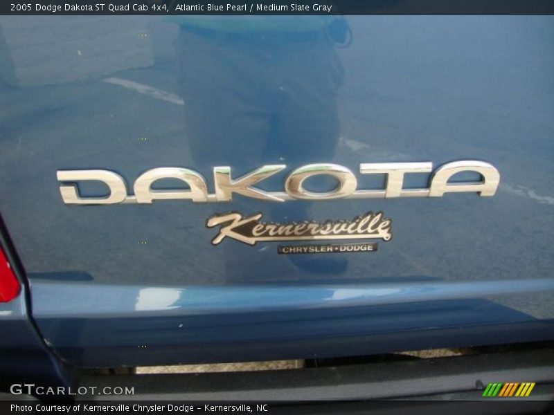 Atlantic Blue Pearl / Medium Slate Gray 2005 Dodge Dakota ST Quad Cab 4x4