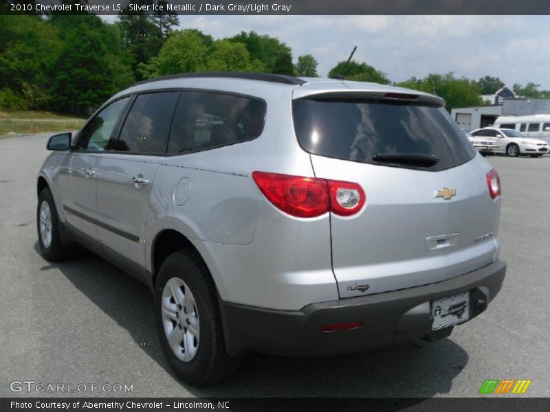 Silver Ice Metallic / Dark Gray/Light Gray 2010 Chevrolet Traverse LS