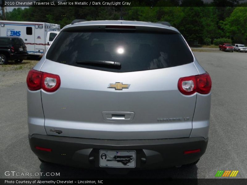 Silver Ice Metallic / Dark Gray/Light Gray 2010 Chevrolet Traverse LS