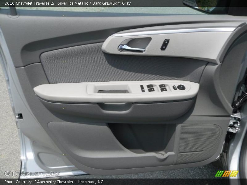 Silver Ice Metallic / Dark Gray/Light Gray 2010 Chevrolet Traverse LS