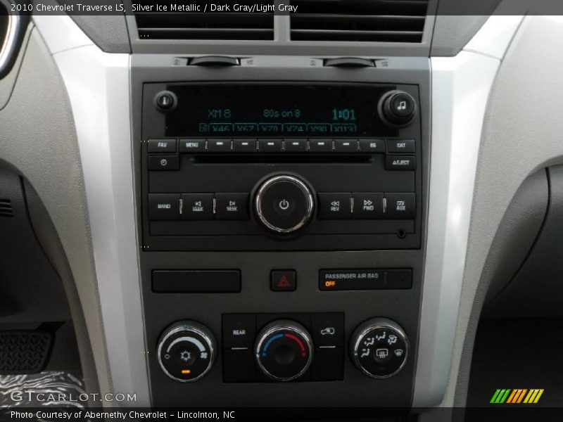 Silver Ice Metallic / Dark Gray/Light Gray 2010 Chevrolet Traverse LS