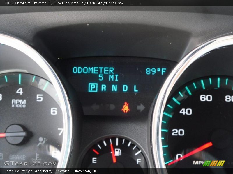 Silver Ice Metallic / Dark Gray/Light Gray 2010 Chevrolet Traverse LS