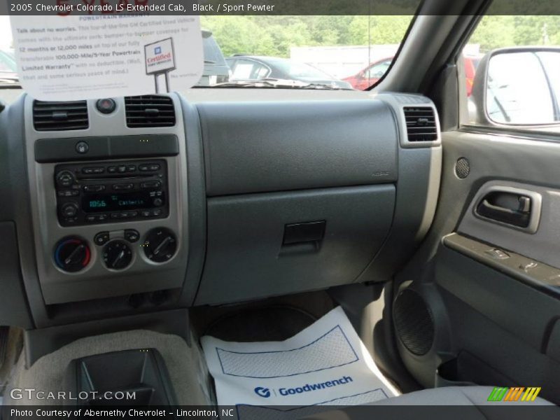 Black / Sport Pewter 2005 Chevrolet Colorado LS Extended Cab