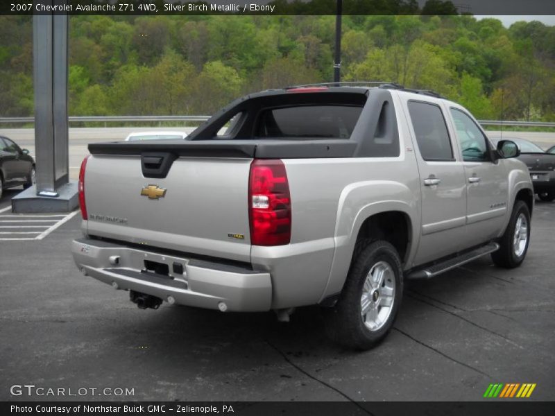 Silver Birch Metallic / Ebony 2007 Chevrolet Avalanche Z71 4WD