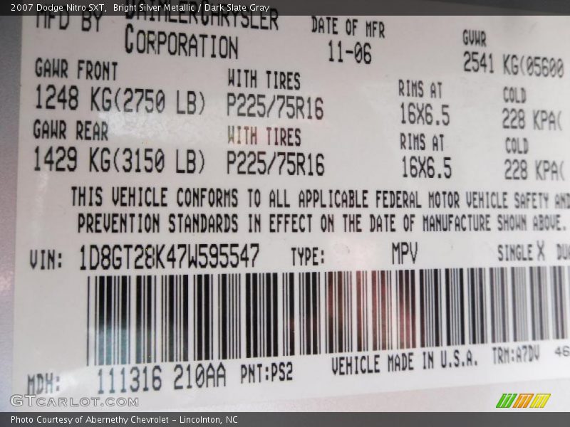 Bright Silver Metallic / Dark Slate Gray 2007 Dodge Nitro SXT