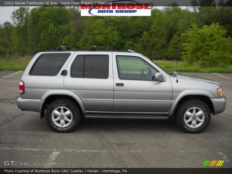 Sierra Silver Metallic / Charcoal 2001 Nissan Pathfinder LE 4x4