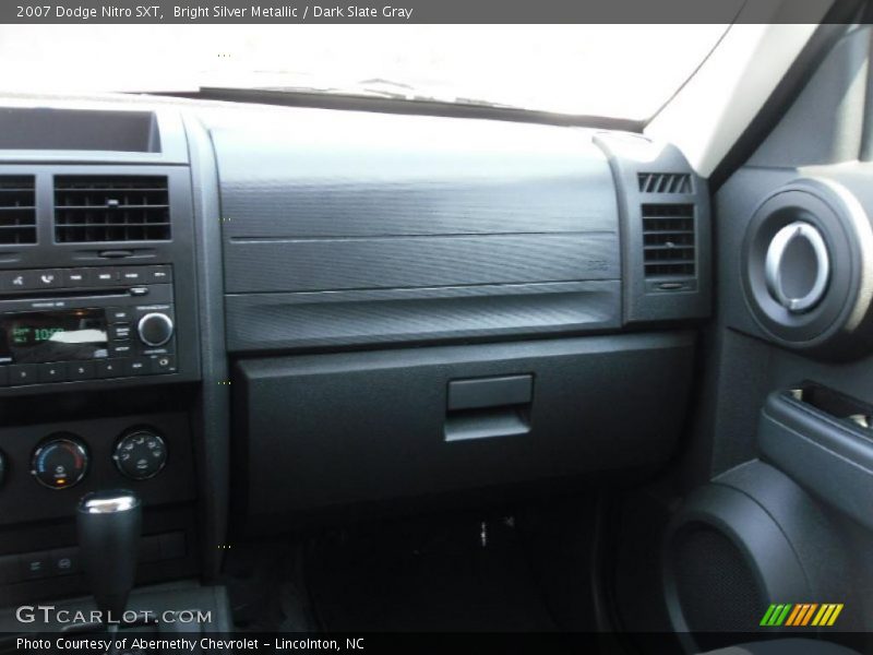Bright Silver Metallic / Dark Slate Gray 2007 Dodge Nitro SXT