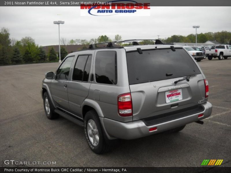 Sierra Silver Metallic / Charcoal 2001 Nissan Pathfinder LE 4x4