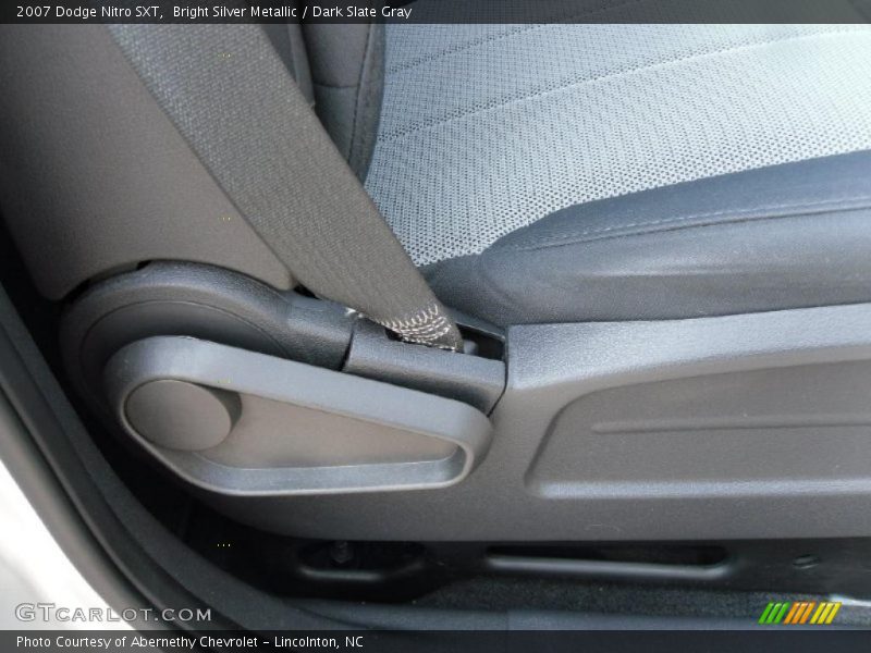 Bright Silver Metallic / Dark Slate Gray 2007 Dodge Nitro SXT